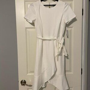 NWT Shelby & Palmer White Short Sleeve Wrap Tie Dress
